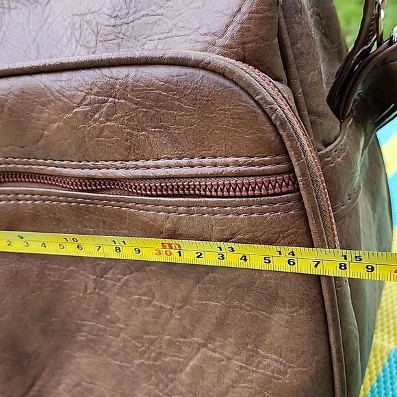 Samsonite Brown Carry On Luggage Travel Distressed Leather Sturdy Zip Adjustable - Picture 4 of 13